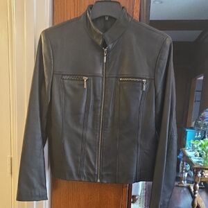 EUC Women's Size Medium Black 2 Breast Pocket Leather Jacket